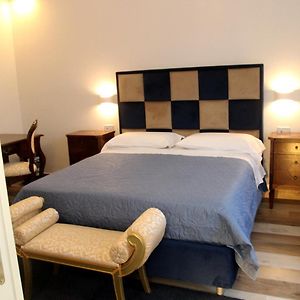 Pompei Luxury Suite